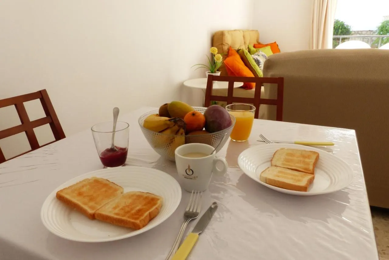 ベナルマデナStudio With Access To The Garden. Open Pool. Beach Very Close. Wifi & Netflix Freeアパートメント スペイン