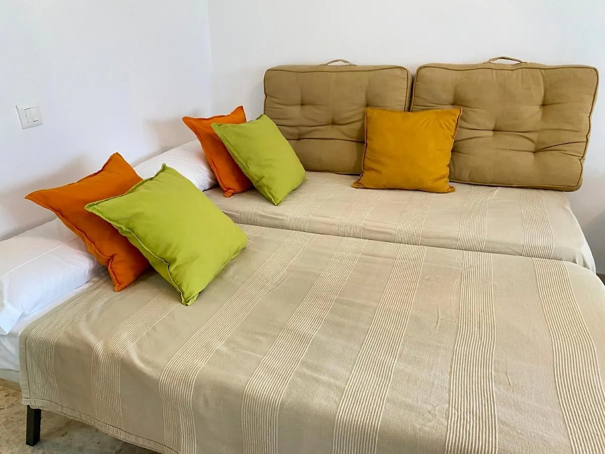 Studio With Access To The Garden. Open Pool. Beach Very Close. Wifi & Netflix Free Apartment Benalmadena 0*,